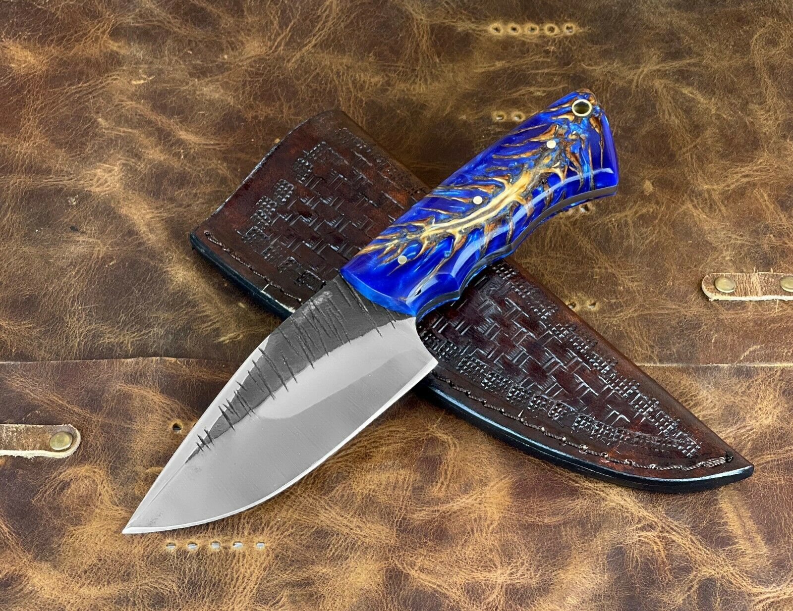 Carbon Steel Pine Cone Handle Hunting Knife | WINTERFELL GIFTS