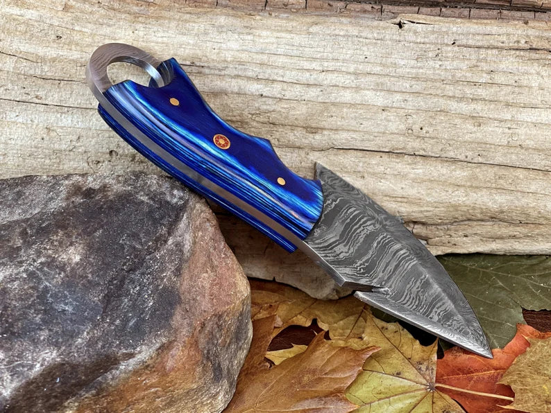 Damascus Steel Skinner Hunting Knife Full Tang Handmade Fixed Blade Wood Handle