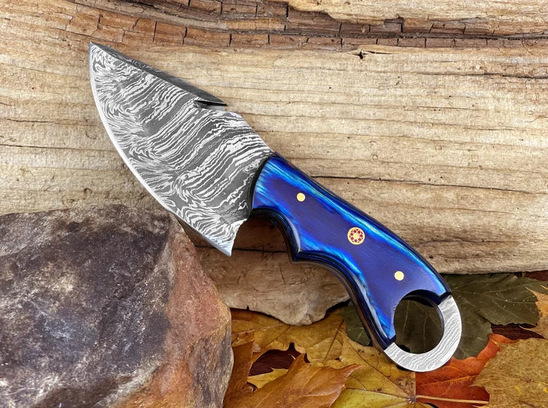 Damascus Steel Skinner Hunting Knife Full Tang Handmade Fixed Blade Wood Handle