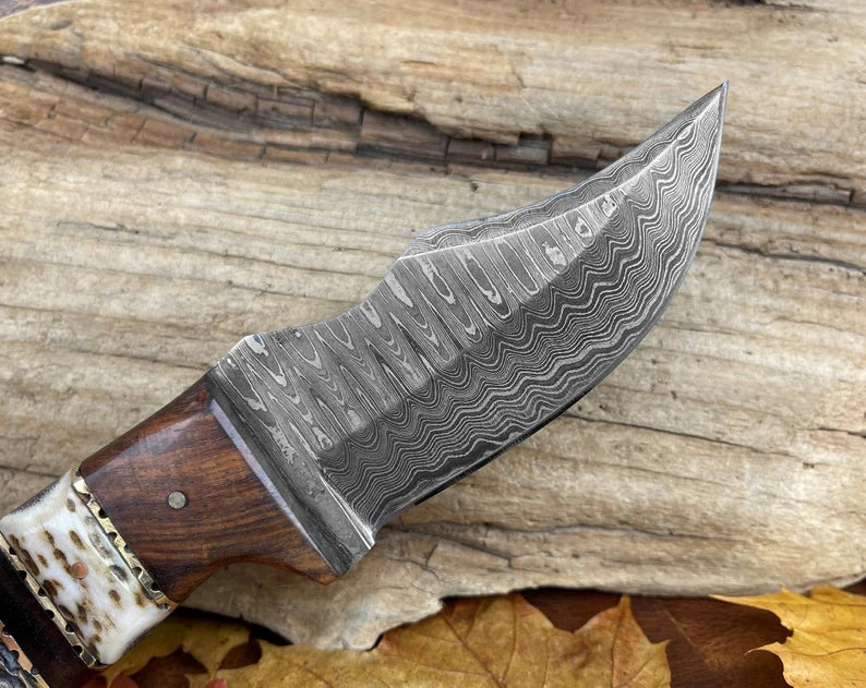 Damascus Steel Stag Horn Handle Knife Full Tang Hunting Knives Fixed Blade
